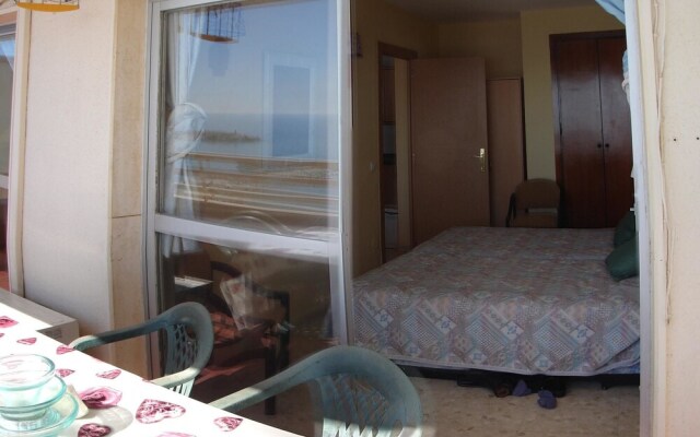 Apartment With one Bedroom in Fuengirola, With Wonderful sea View, Pool Access, Balcony - 10 m From the Beach