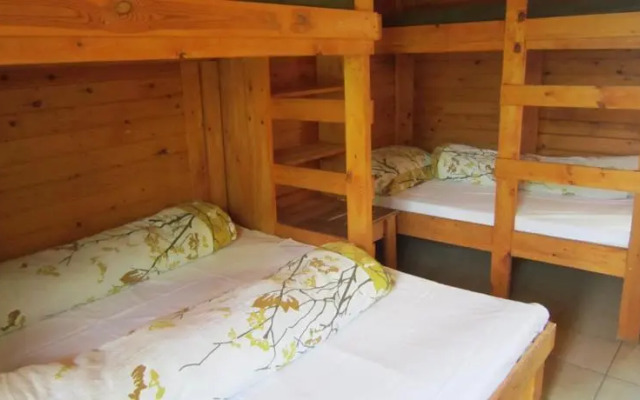 Sóstói Lovaskemping és Turistaház