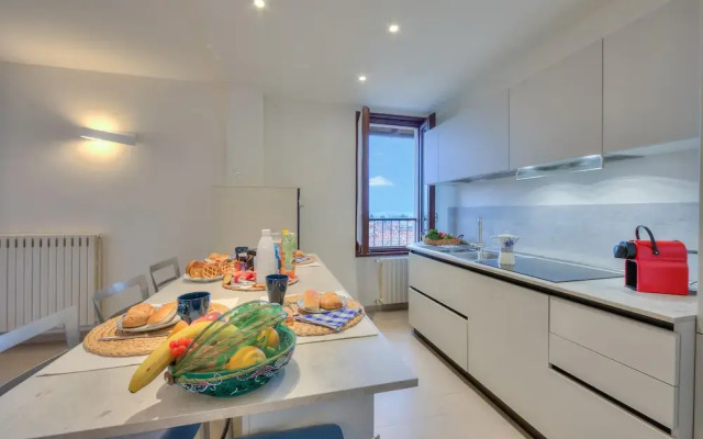 Agata Maison-historical Center and Lake