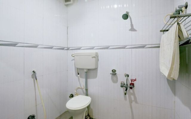 Oyo 28047 Hotel Galaxy Residency