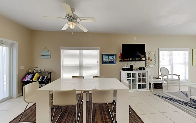 La Favorita by Southern Vacation Rentals