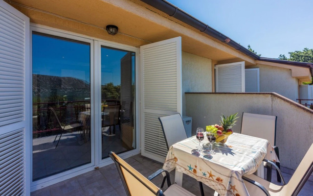 Apartments Neven