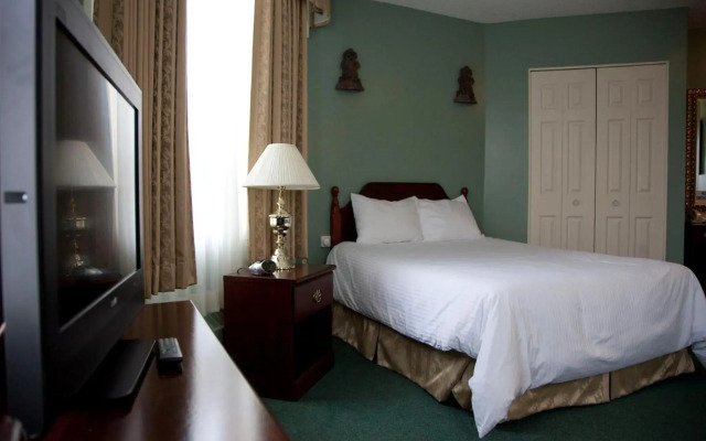 Hotel Senator