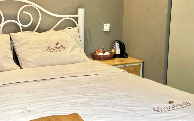 SKY HOTEL Central Phnom Penh - Rooms & Apartments