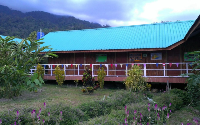 Kinabalu Poring Vacation Lodge - Hostel
