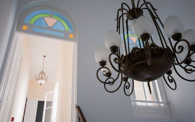 El Escondite de María