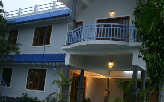 4 Bedroom Villa With Balcony Mountain View