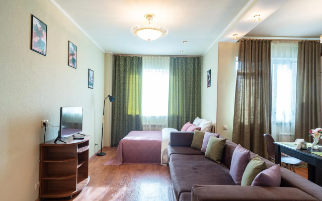 Пять звезд на Омской 25