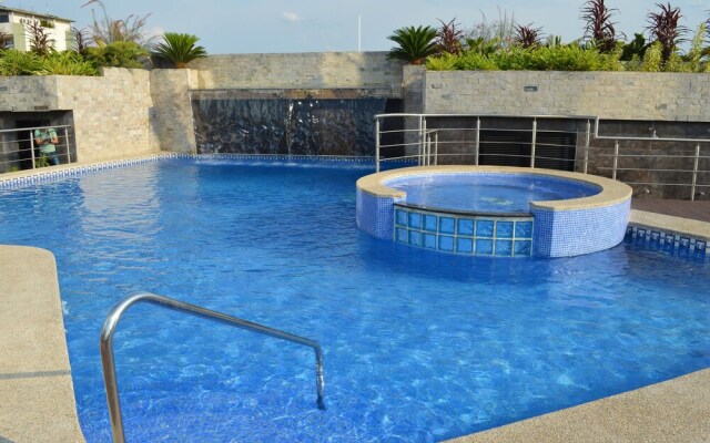 Hotel Plaza Meru
