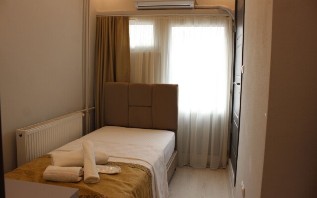 Class Hotel