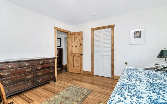 Black Mountain Treehouse