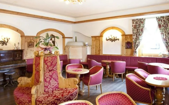 Hotel Jolanda
