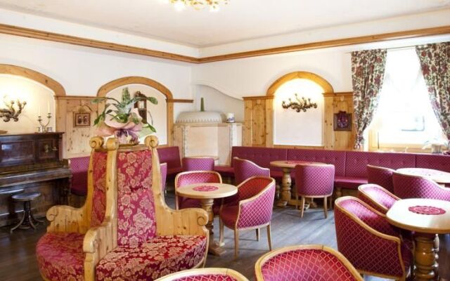 Hotel Jolanda
