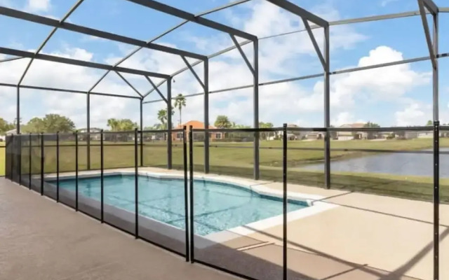 Amazing 4bdr House With Pool