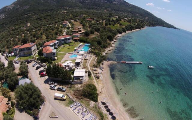 Thesmos Village