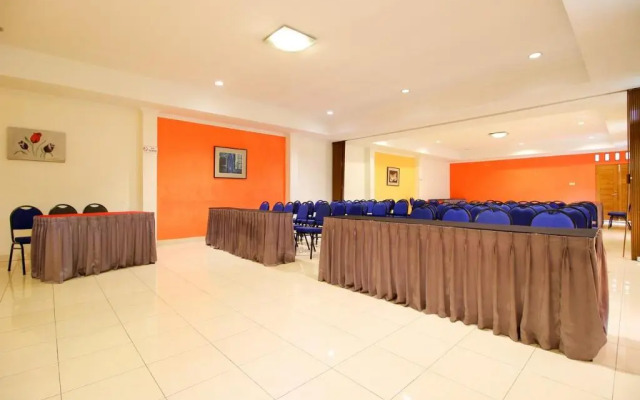 RedDoorz Plus @ Taman Siswa 2