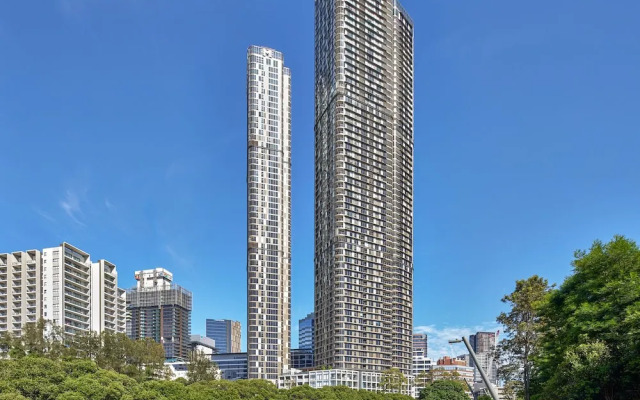 Meriton Suites George Street, Parramatta