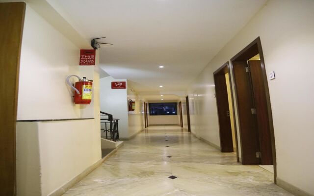 OYO 2726 Hotel Elegant