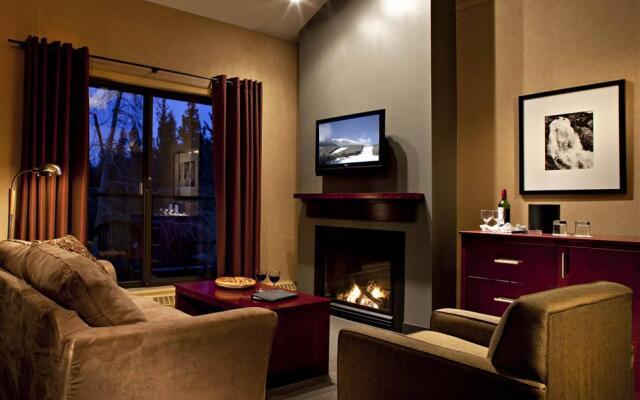 Mount Kidd Manor at Kananaskis