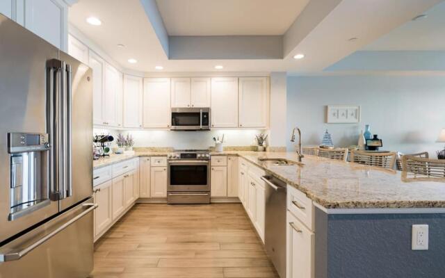 Waterfront -3BR - 2Kings -Pool Balcony - Beach