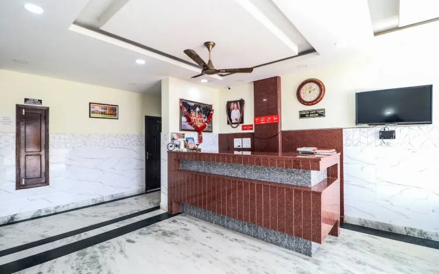 OYO 18857 Hotel Dev Bhoomi