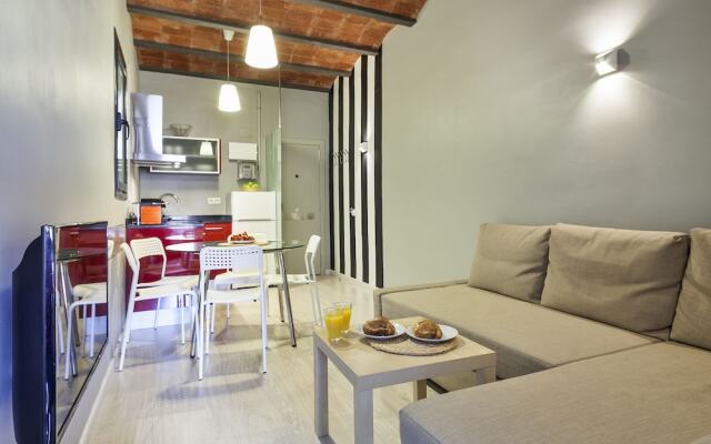 Fira Apartments by Gaiarooms