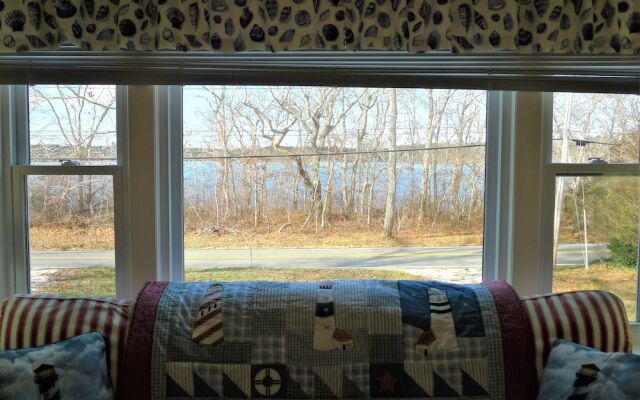 563 Pleasant Lake - 4 Bedroom House