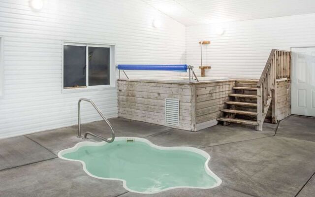 Super 8 by Wyndham Driggs