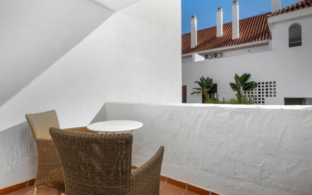 FIVE STAR 3 bedroom Apt in ideal location - RDR237