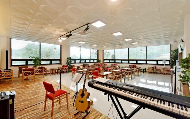Erefarm Hostel