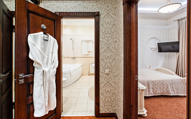 Metropol Hotel