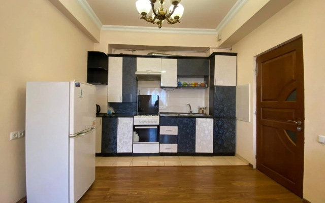 Argishti street, 2 bedrooms Spacious, Sunny apartment GL148