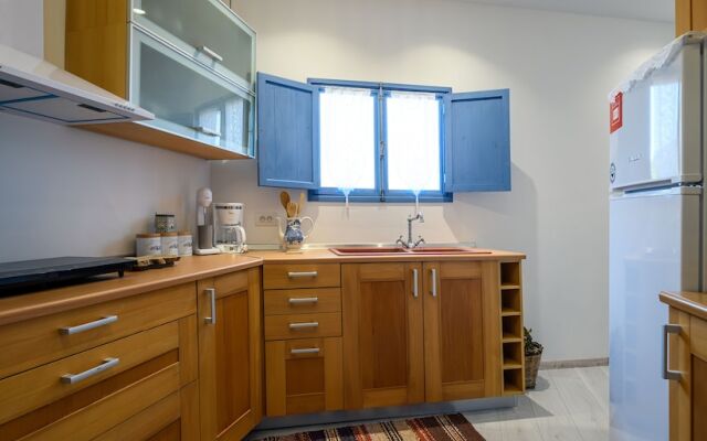 The Aegean blue country house Old Milos