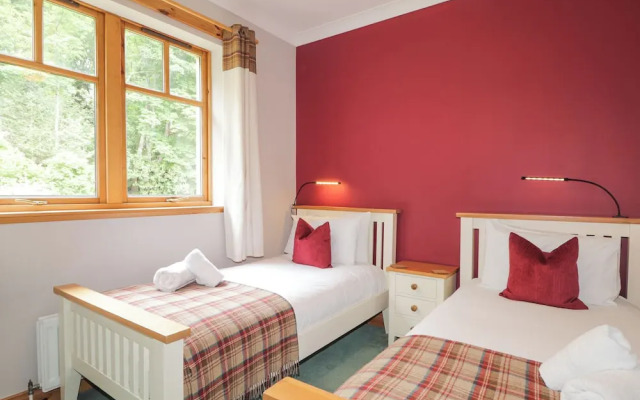 Rossie Lodge