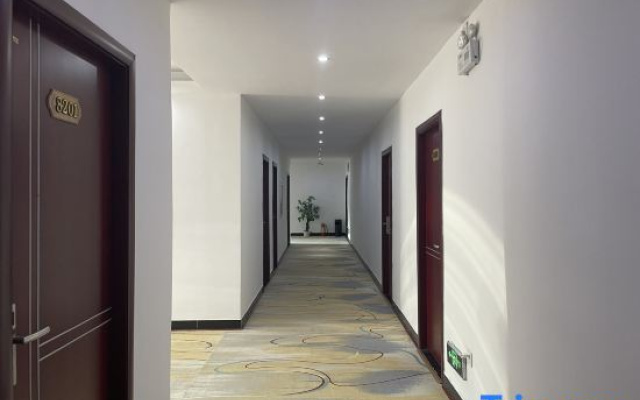 Jinghe Homestay (Poyang Park)