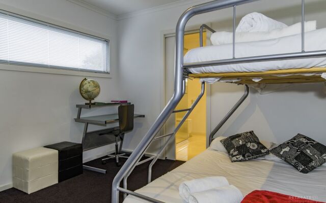 Lakeview 4 Bedroom House