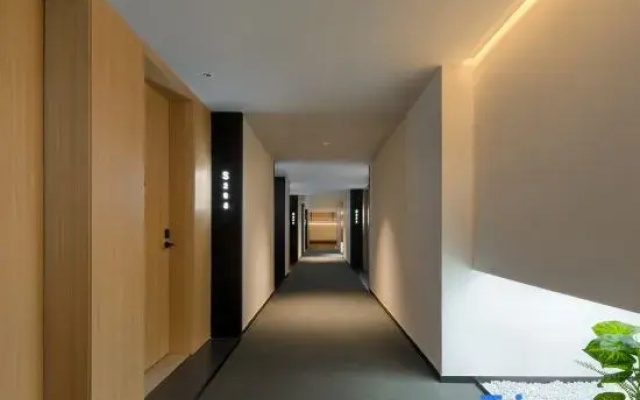 SFEEL Designer Hotel (Dujiangyan Irrigation Project Scenic Spot Branch)