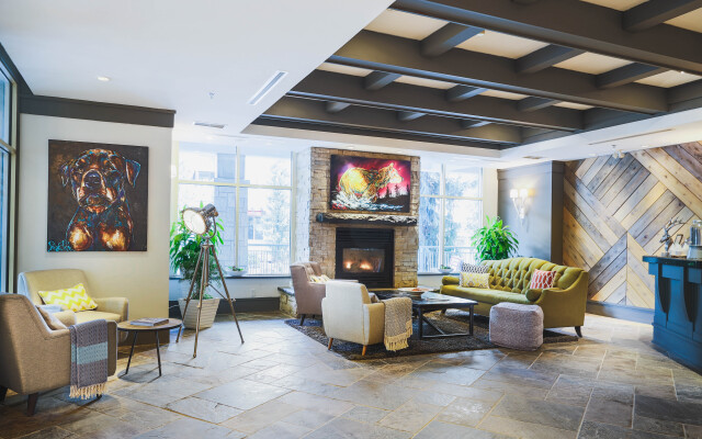 Summit Lodge Boutique Hotel