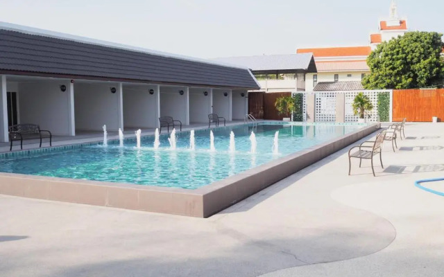 Luxe Villa
