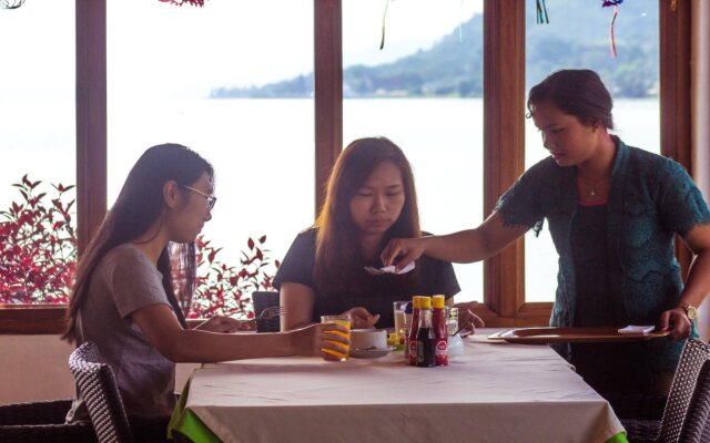 Tabo Cottages