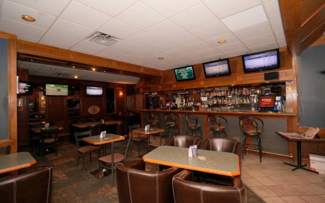 Days Inn by Wyndham Airdrie