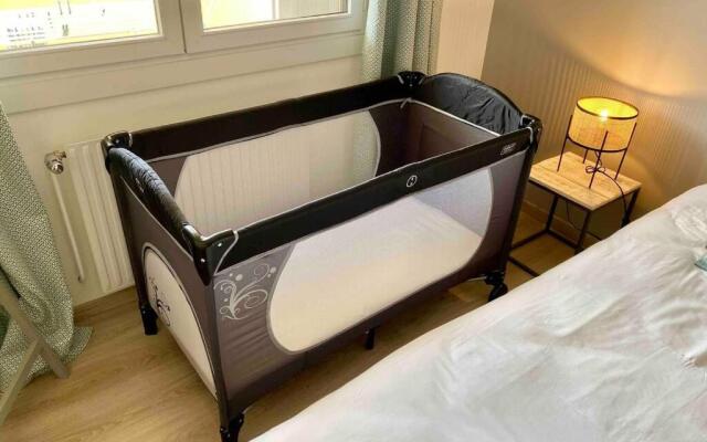 Le Continental Beau T2 plein centre + parking