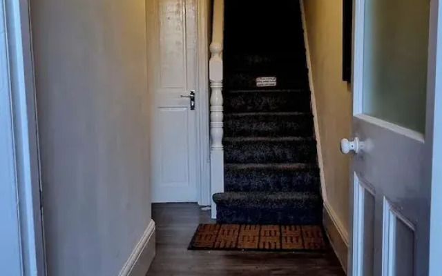 Spacious Centrally Located Apartment