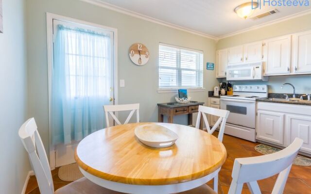 Gulf View Condos by Hosteeva