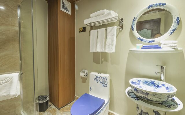 Yangshuo Xiangshan international hotel