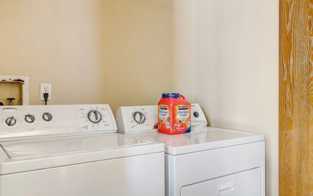 Updated Home Near DIA