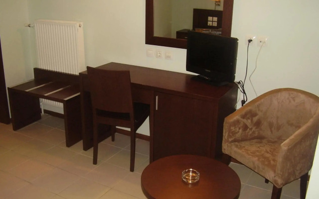 Electra Hotel