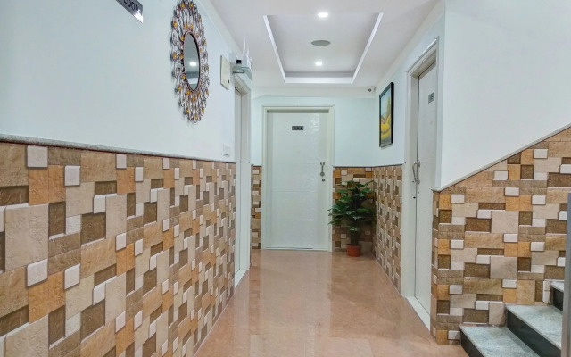 Hotel Rathod Suites By OYO Rooms