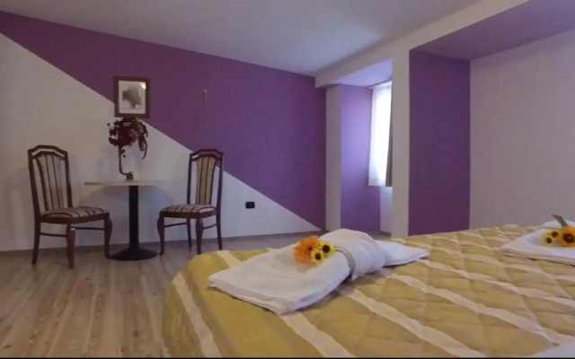 Two Hearts Hotel