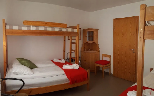 Guesthouse Leirubakki